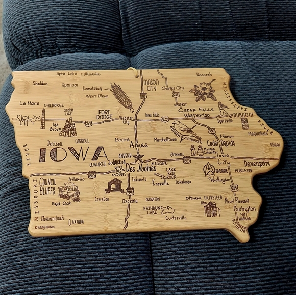 Other - Iowa State Map Bamboo Serving/Charcuterie Board - Natural Wood